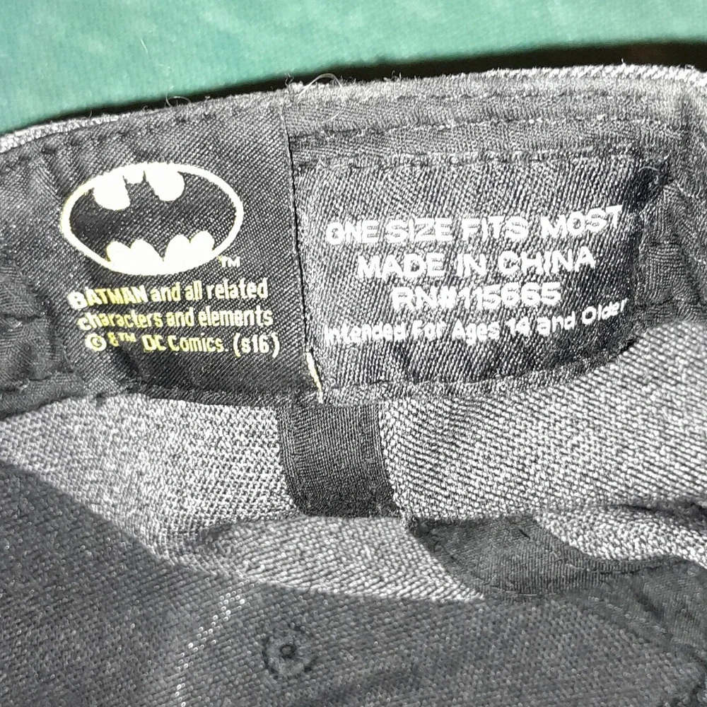 Batman hat - Picture 2 of 4